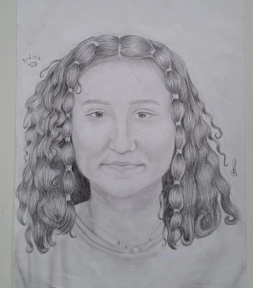 Dessin au crayon du portrait d&rsquo;une amie sur Valencia